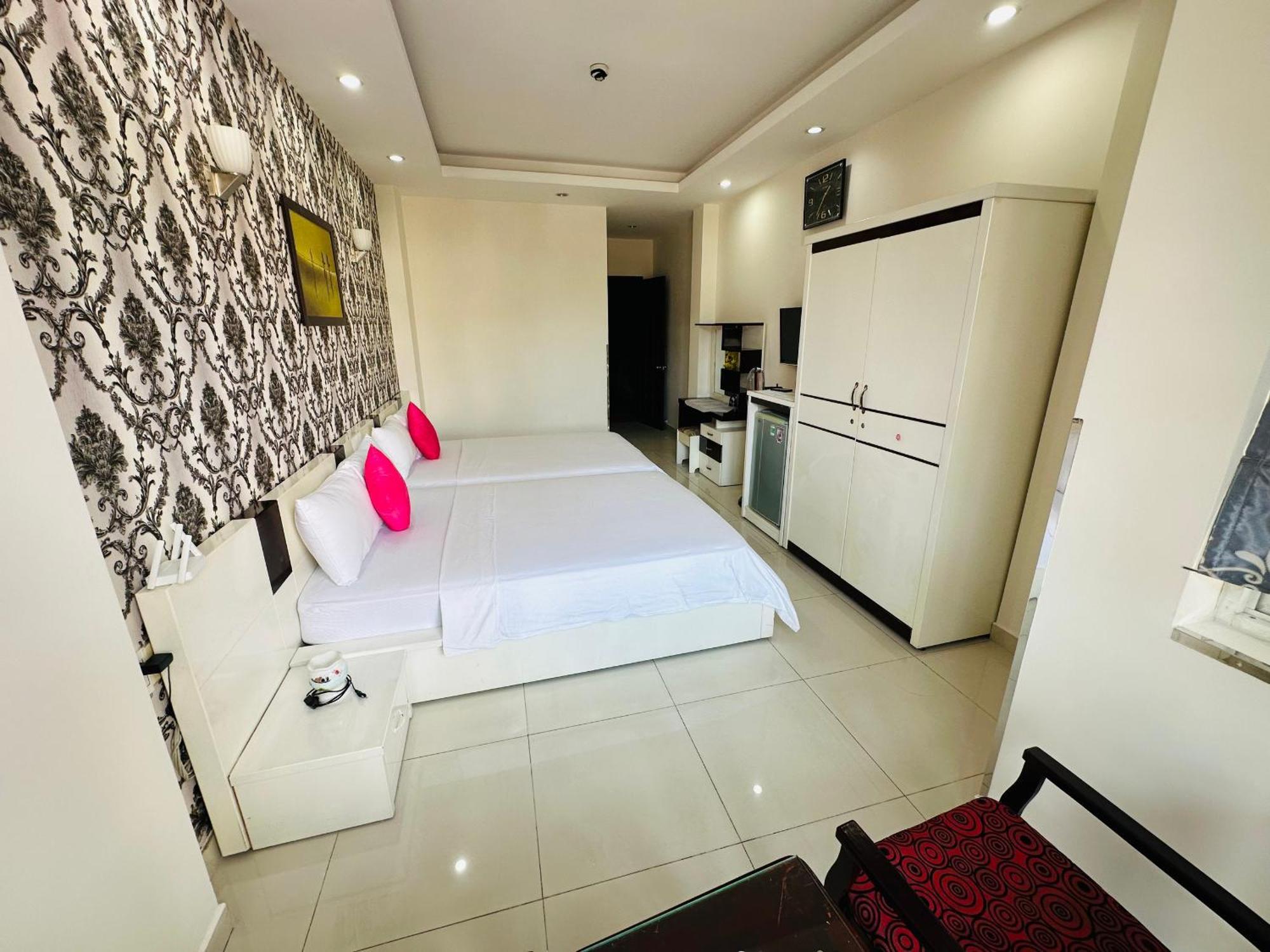 Redflower Hotel 胡志明市 外观 照片