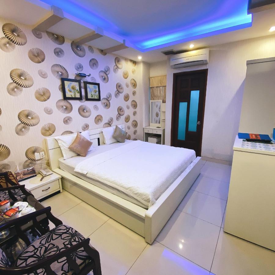 Redflower Hotel 胡志明市 外观 照片